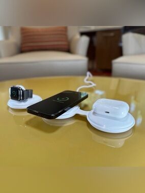 TYLT Folio Trio Wireless Charger